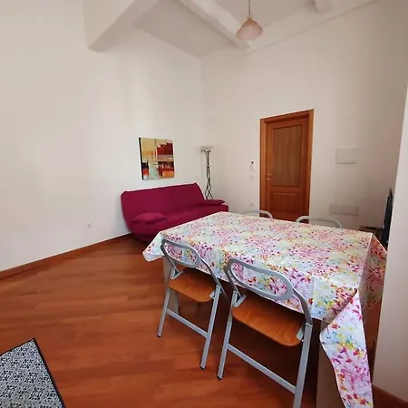 Apartment Stupendo Indipendente In Centro Cagliari